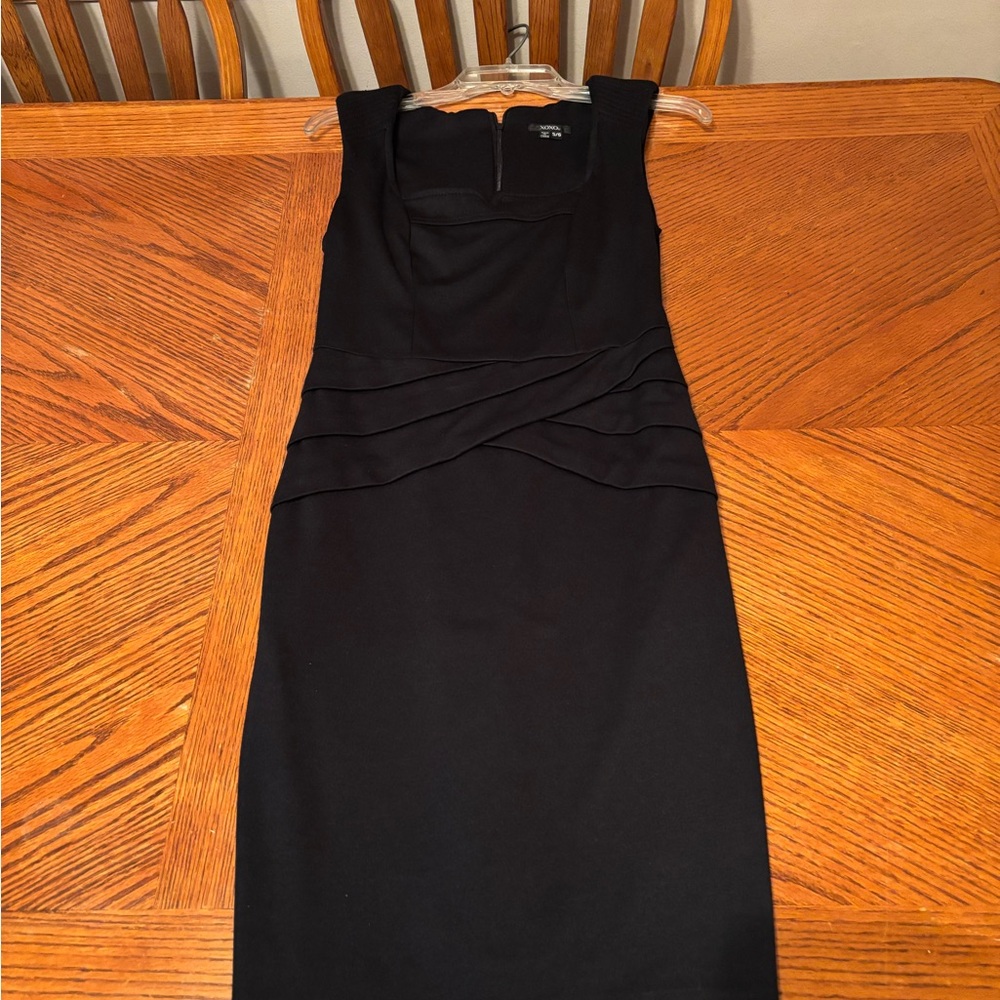 XOXO Black Mini-Cap Sleeve
Ponte Knit Dress Size 5/6